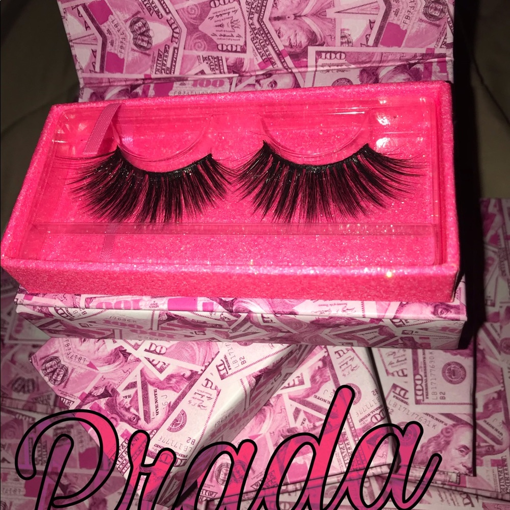 Mink Lashes - Picture 3 of 6